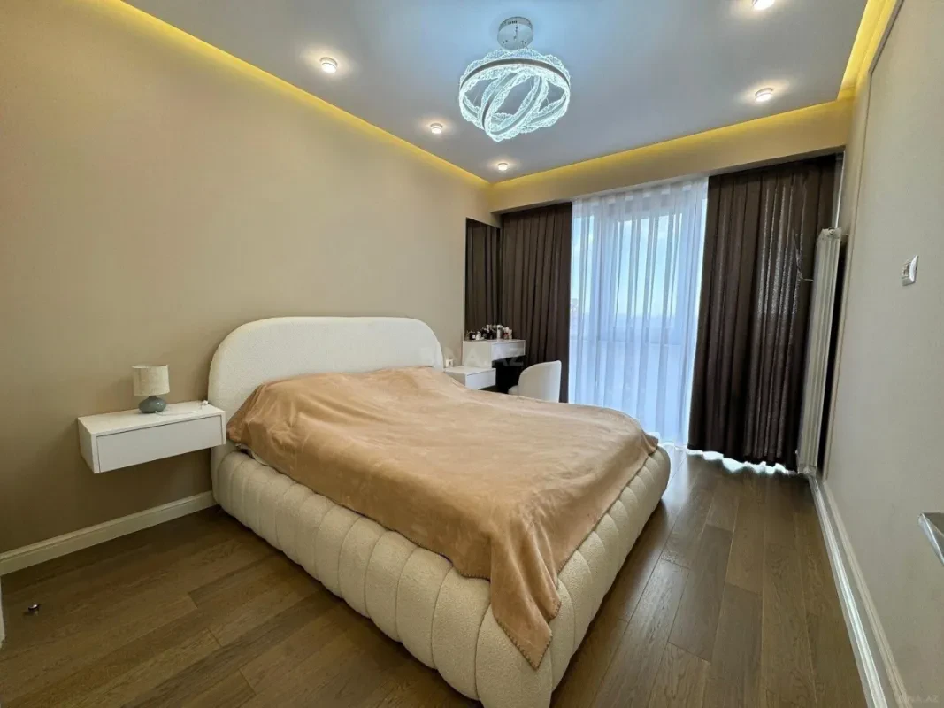 Satılır 3 otaqlı mənzil 88 m²