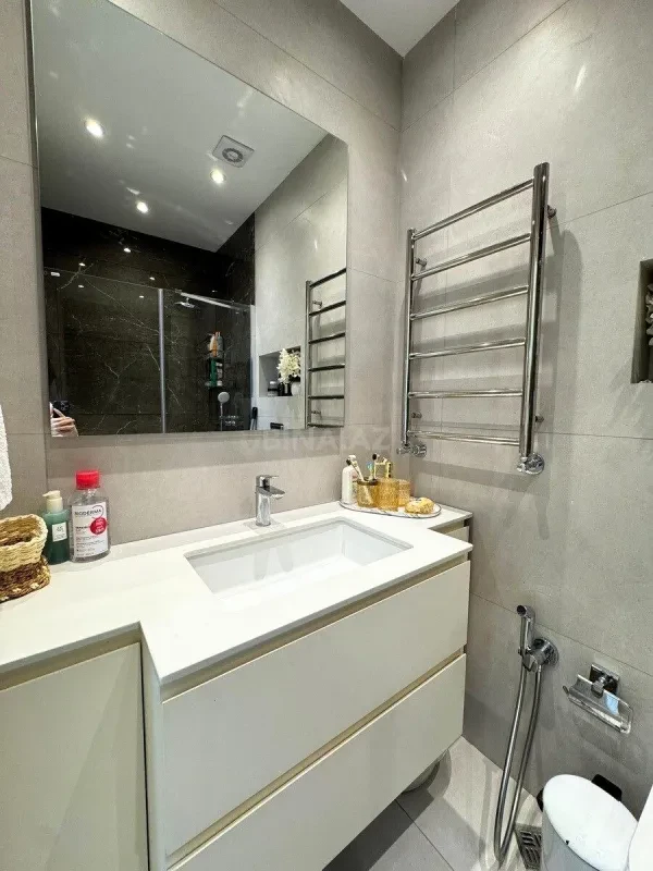 Satılır 3 otaqlı mənzil 88 m²