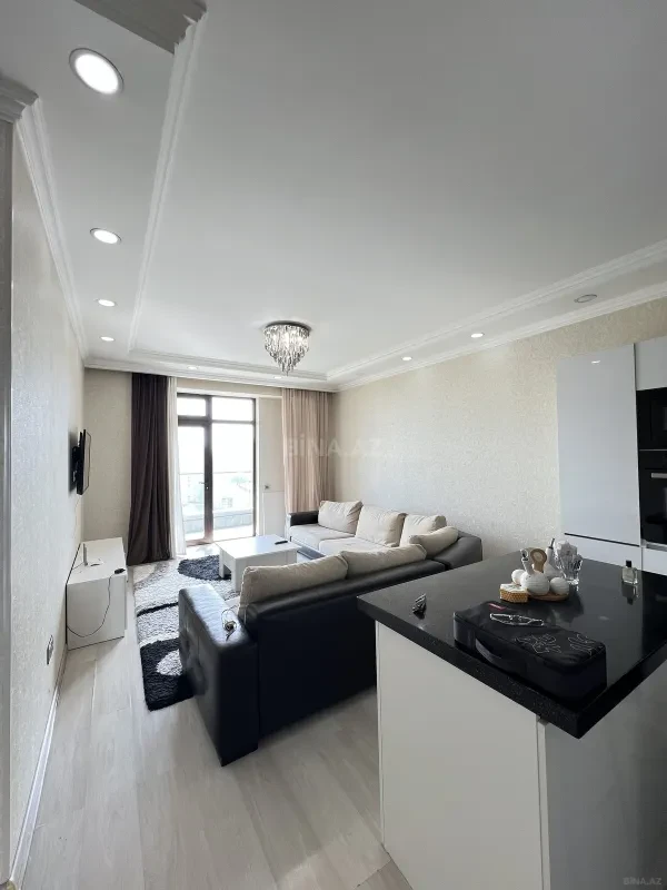 Kirayə verilir 2 otaqlı mənzil 70 m²
