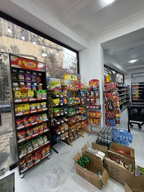 Satılır obyekt 325 m²