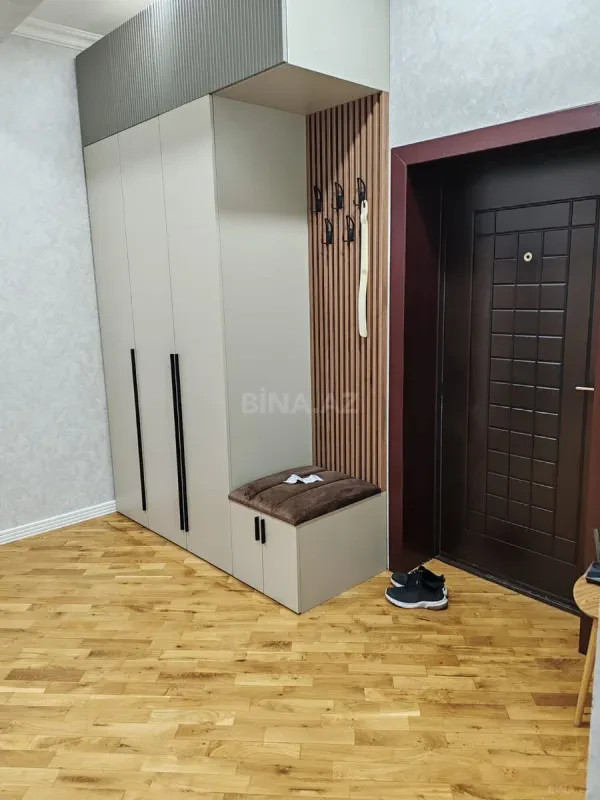 Kirayə verilir 2 otaqlı mənzil 72 m²