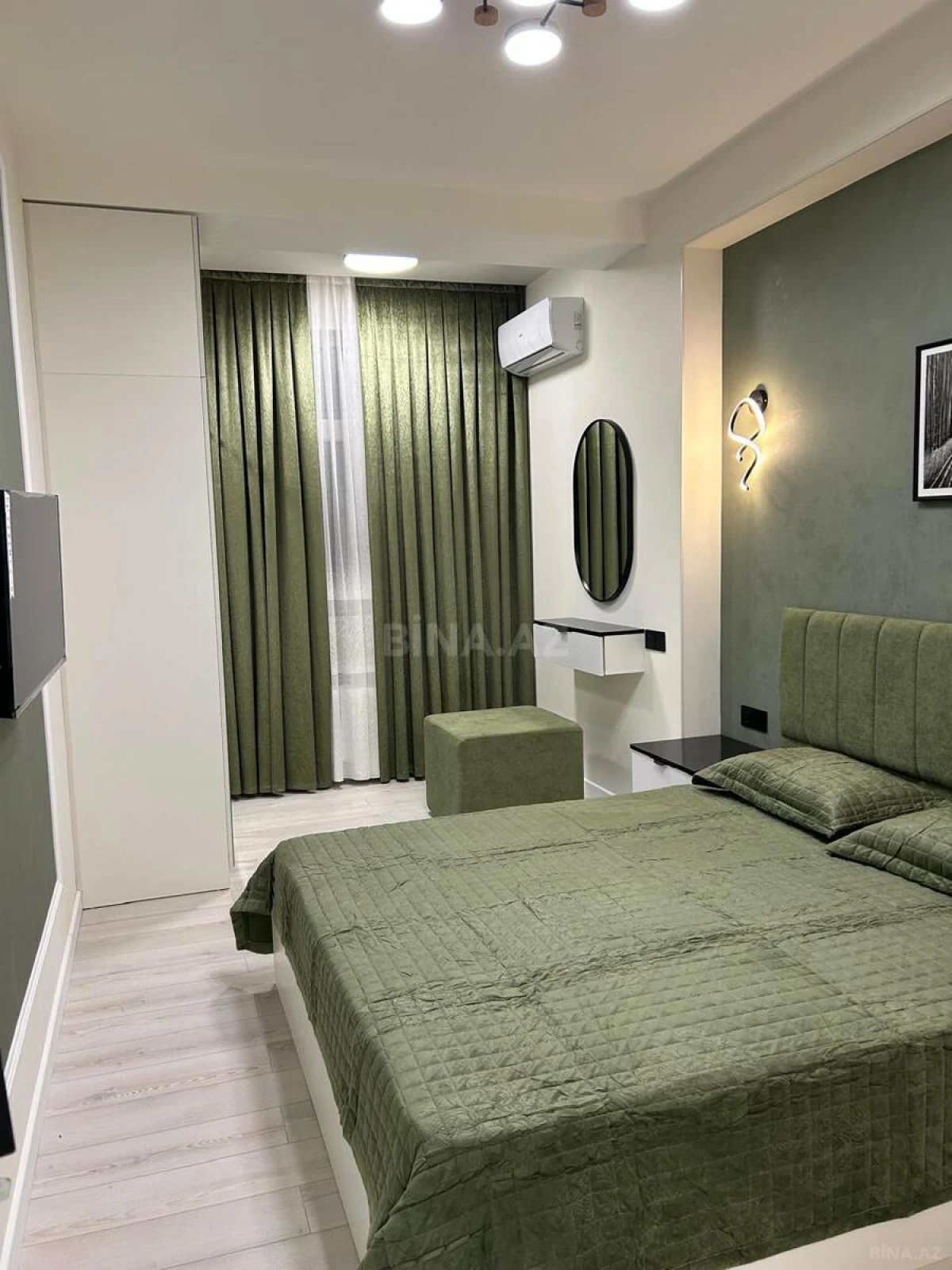 Satılır 2 otaqlı mənzil 78 m²