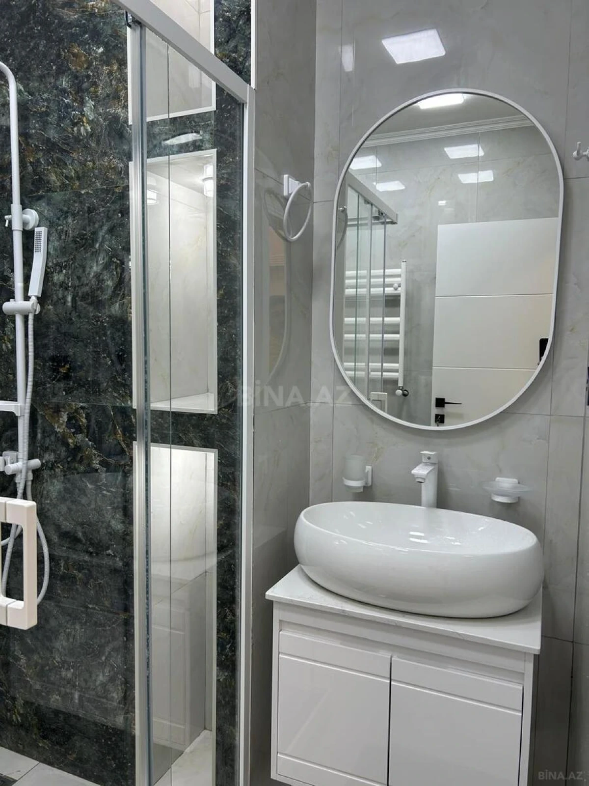 Satılır 2 otaqlı mənzil 78 m²
