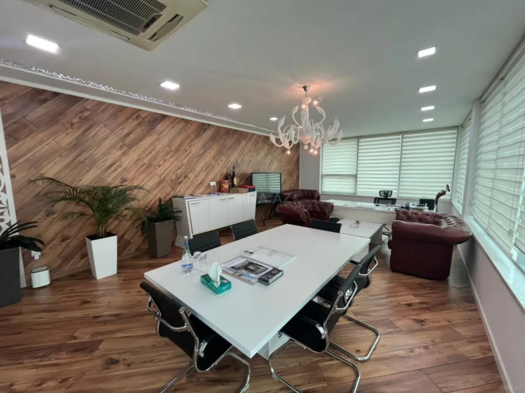 Kirayə verilir 5 otaqlı ofis 300 m²
