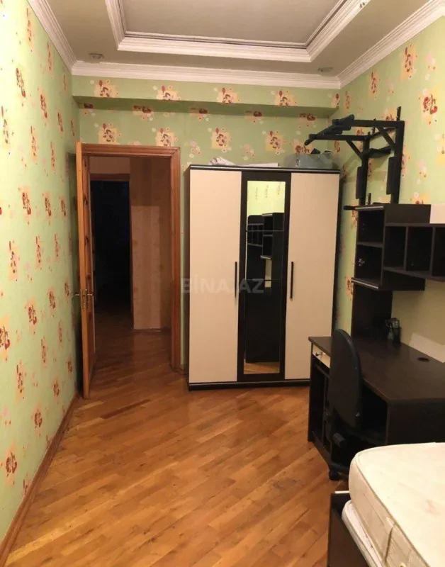 Kirayə verilir 3 otaqlı mənzil 112 m²