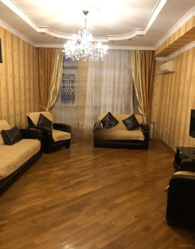 Kirayə verilir 3 otaqlı mənzil 112 m²