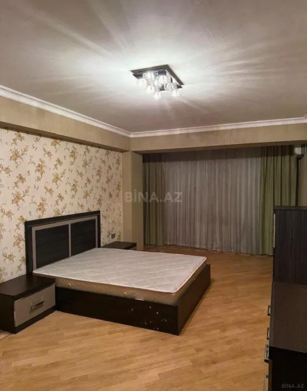 Kirayə verilir 3 otaqlı mənzil 112 m²