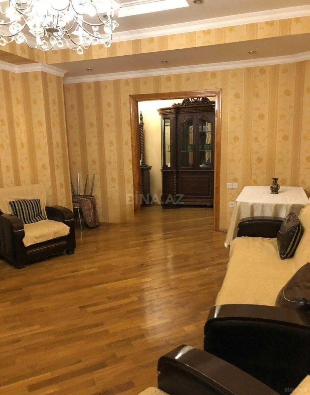 Kirayə verilir 3 otaqlı mənzil 112 m²