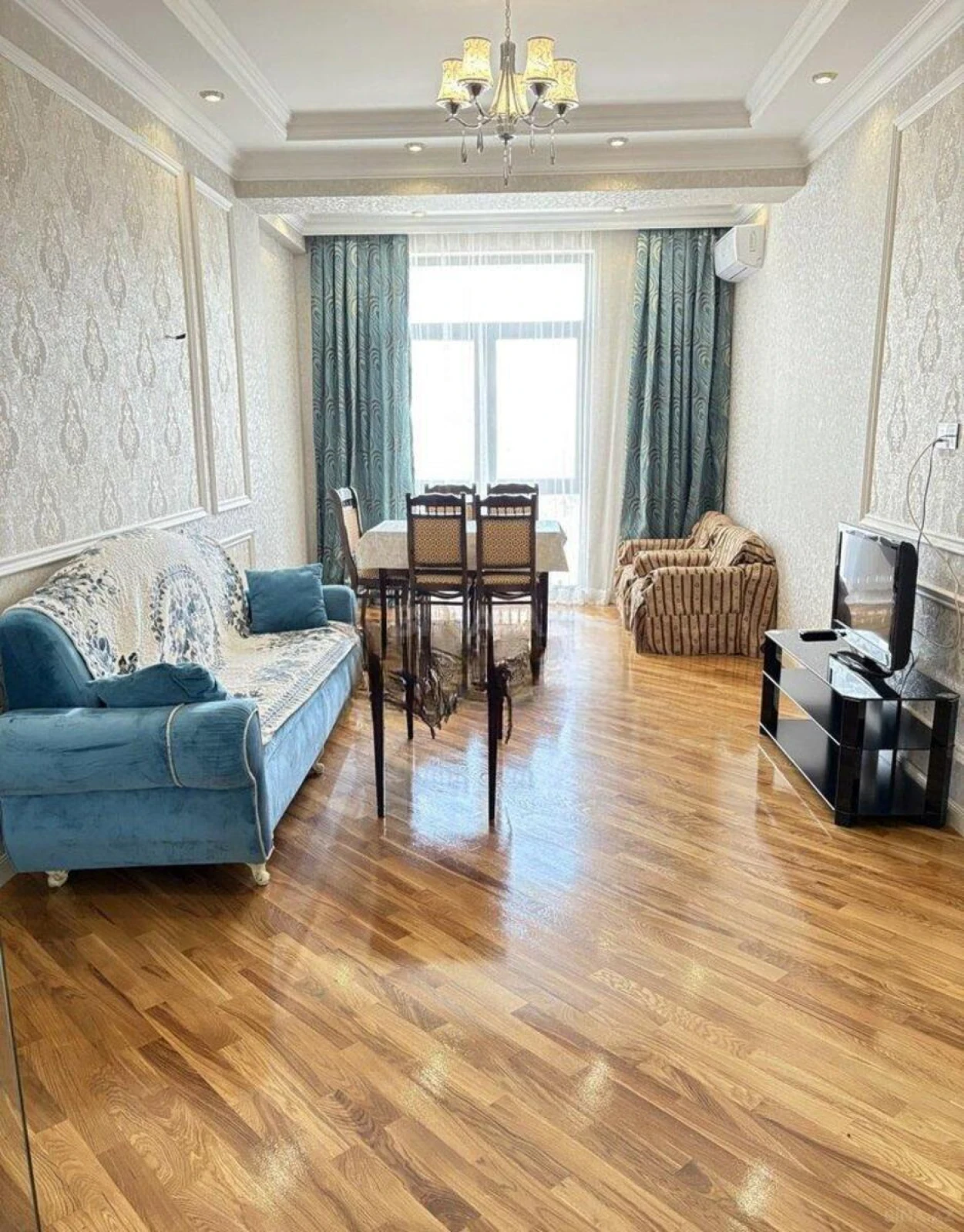 Kirayə verilir 3 otaqlı mənzil 112 m²