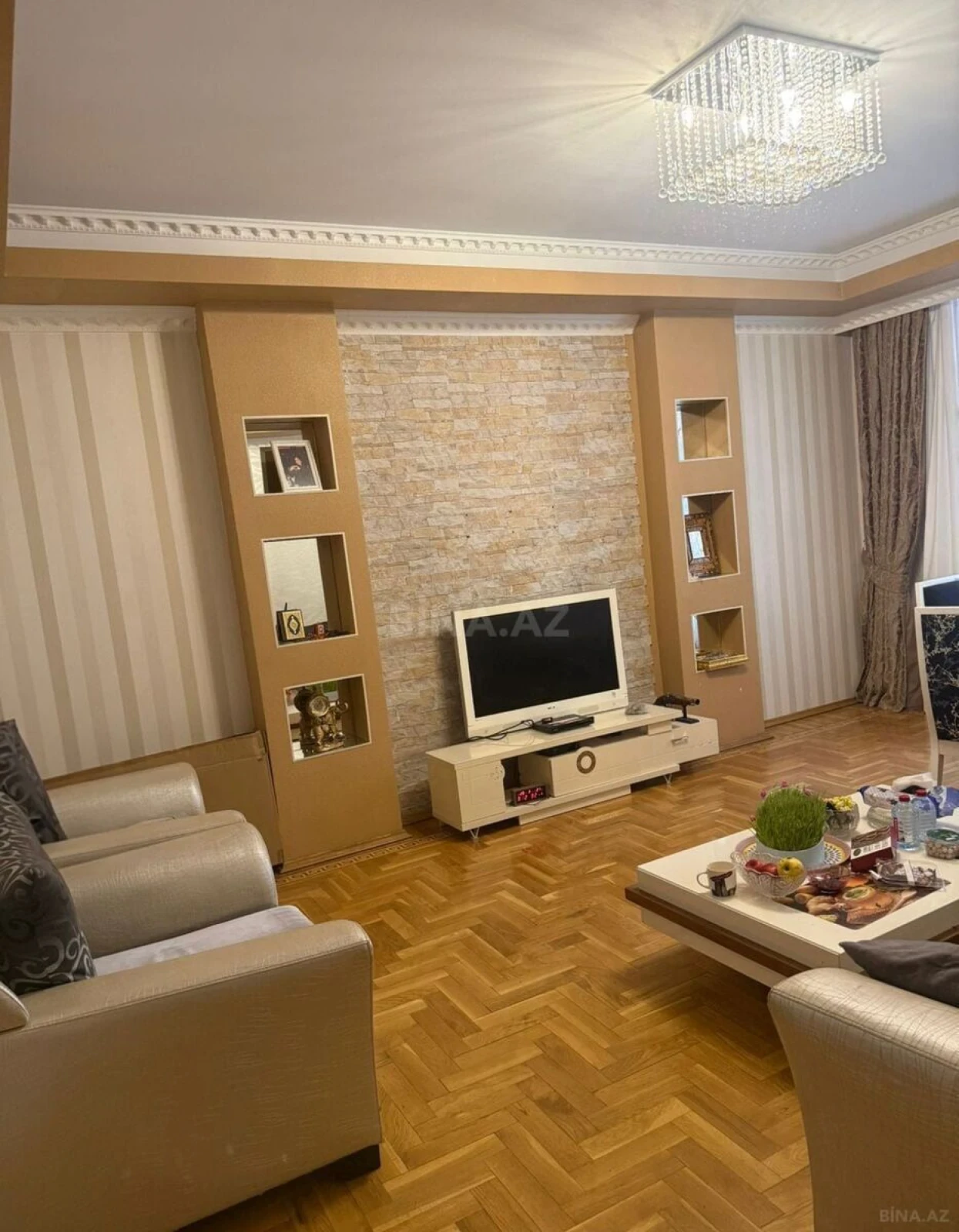 Satılır 3 otaqlı mənzil 128 m²
