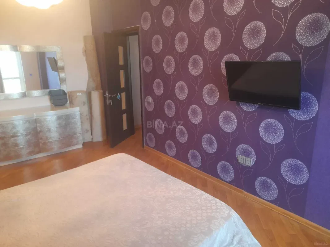 Kirayə verilir 2 otaqlı mənzil 100 m²