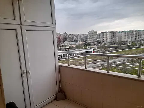 Kirayə verilir 2 otaqlı mənzil 100 m²