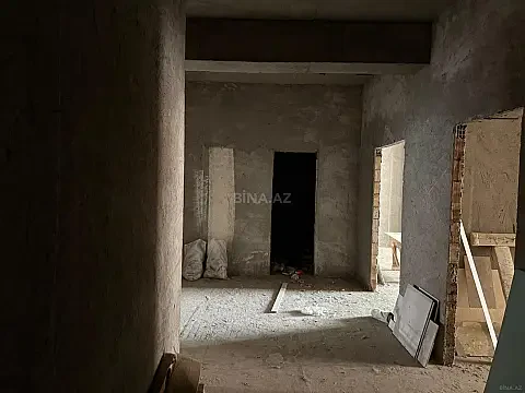Satılır 4 otaqlı mənzil 260 m²