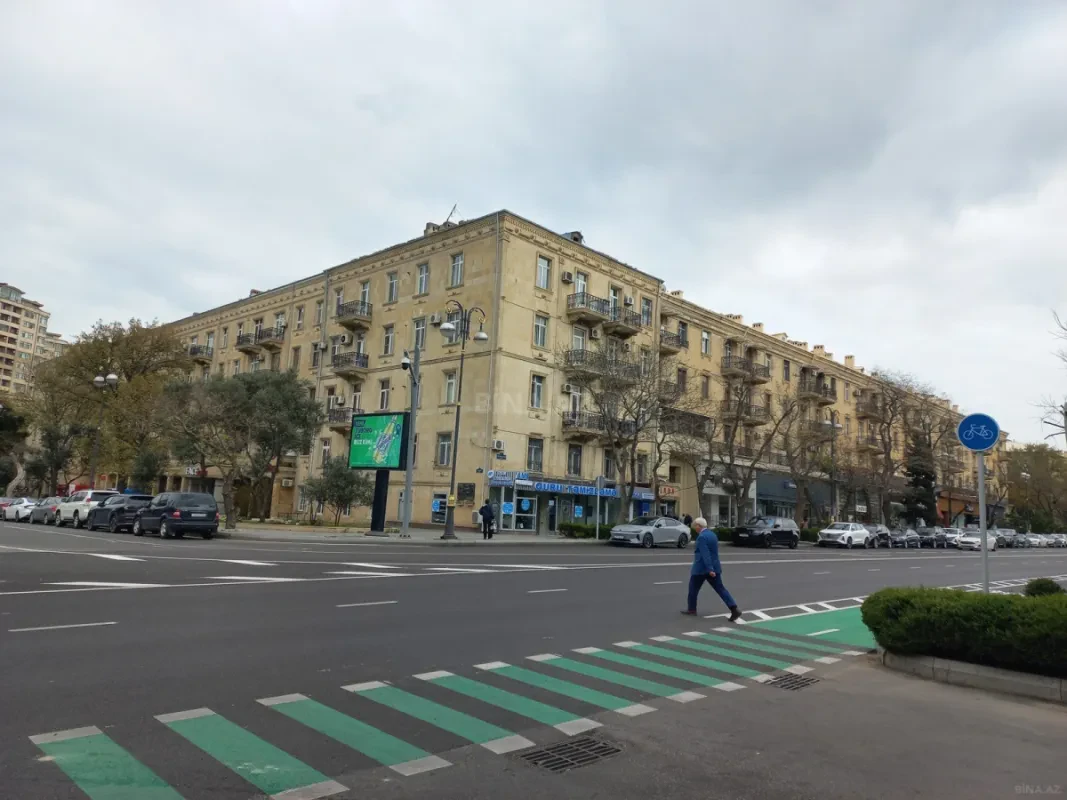 Satılır 2 otaqlı mənzil 60 m²