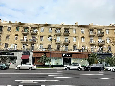Satılır 2 otaqlı mənzil 60 m²