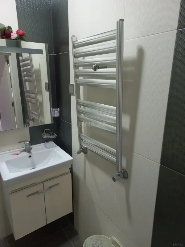 Satılır 2 otaqlı mənzil 60 m²