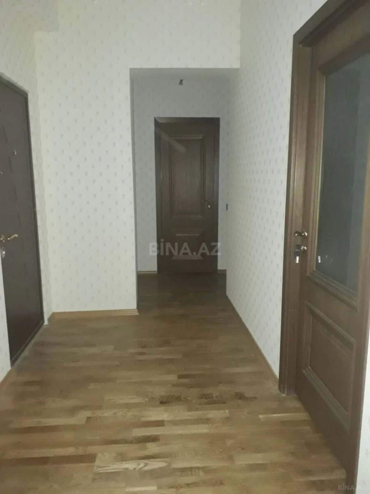Kirayə verilir 2 otaqlı mənzil 75 m²