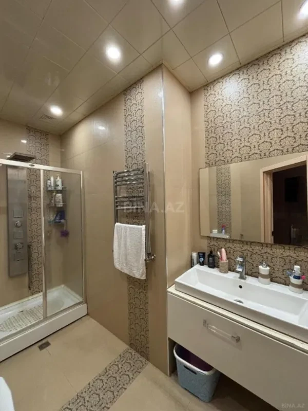 Satılır 2 otaqlı mənzil 86 m²