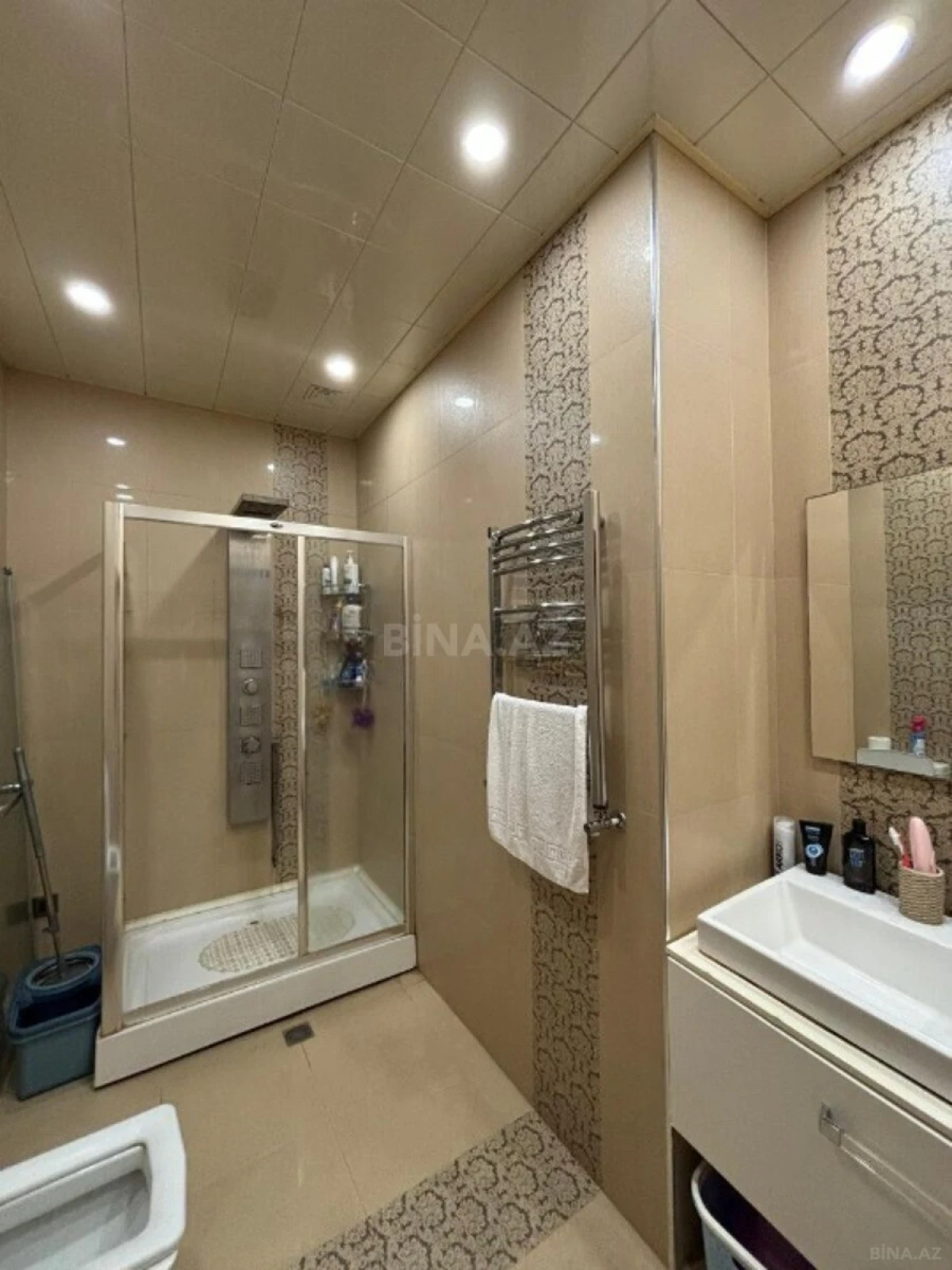 Satılır 2 otaqlı mənzil 86 m²