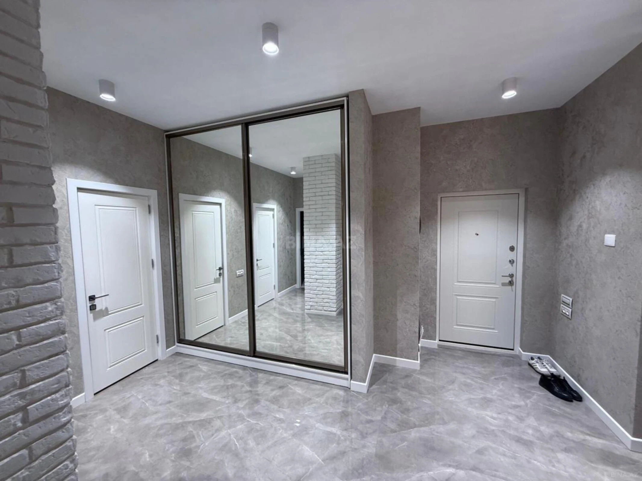 Kirayə verilir 3 otaqlı mənzil 100 m²