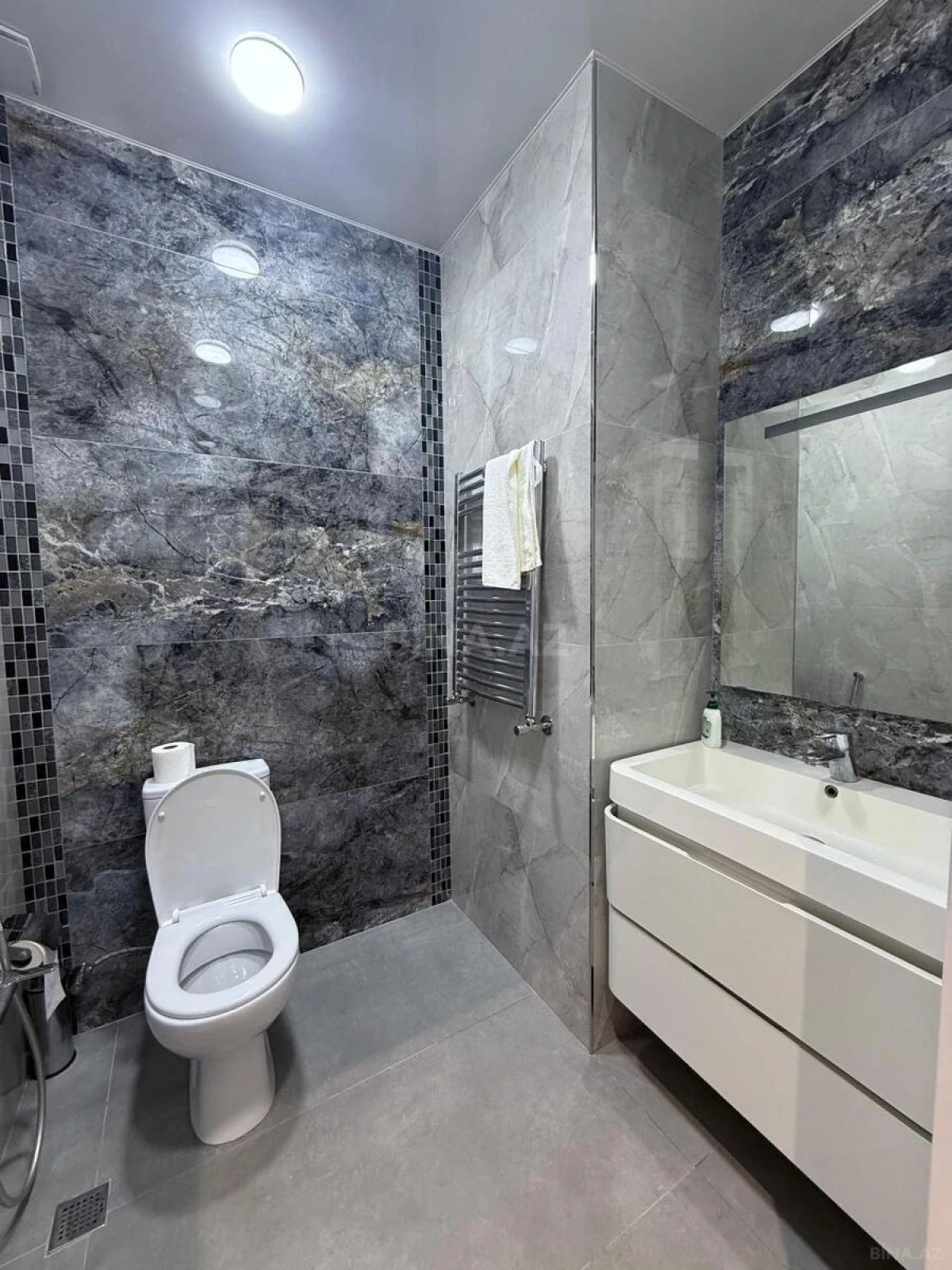 Kirayə verilir 3 otaqlı mənzil 100 m²