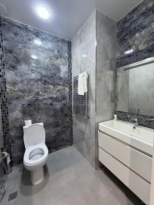 Kirayə verilir 3 otaqlı mənzil 100 m²