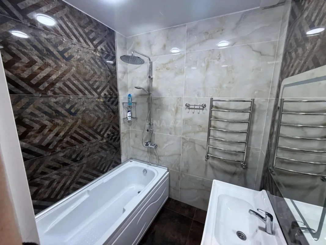 Kirayə verilir 3 otaqlı mənzil 100 m²