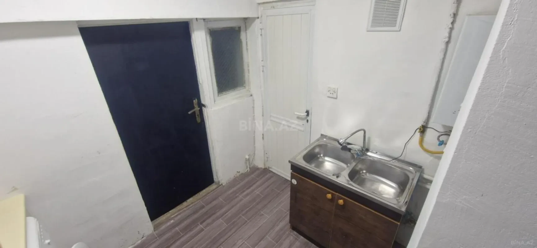 Kirayə verilir 2 otaqlı mənzil 45 m²