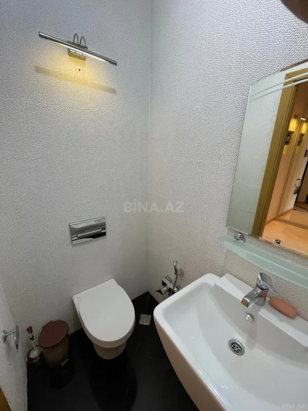 Kirayə verilir 2 otaqlı mənzil 96 m²