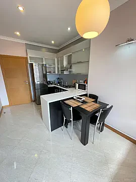 Kirayə verilir 2 otaqlı mənzil 96 m²