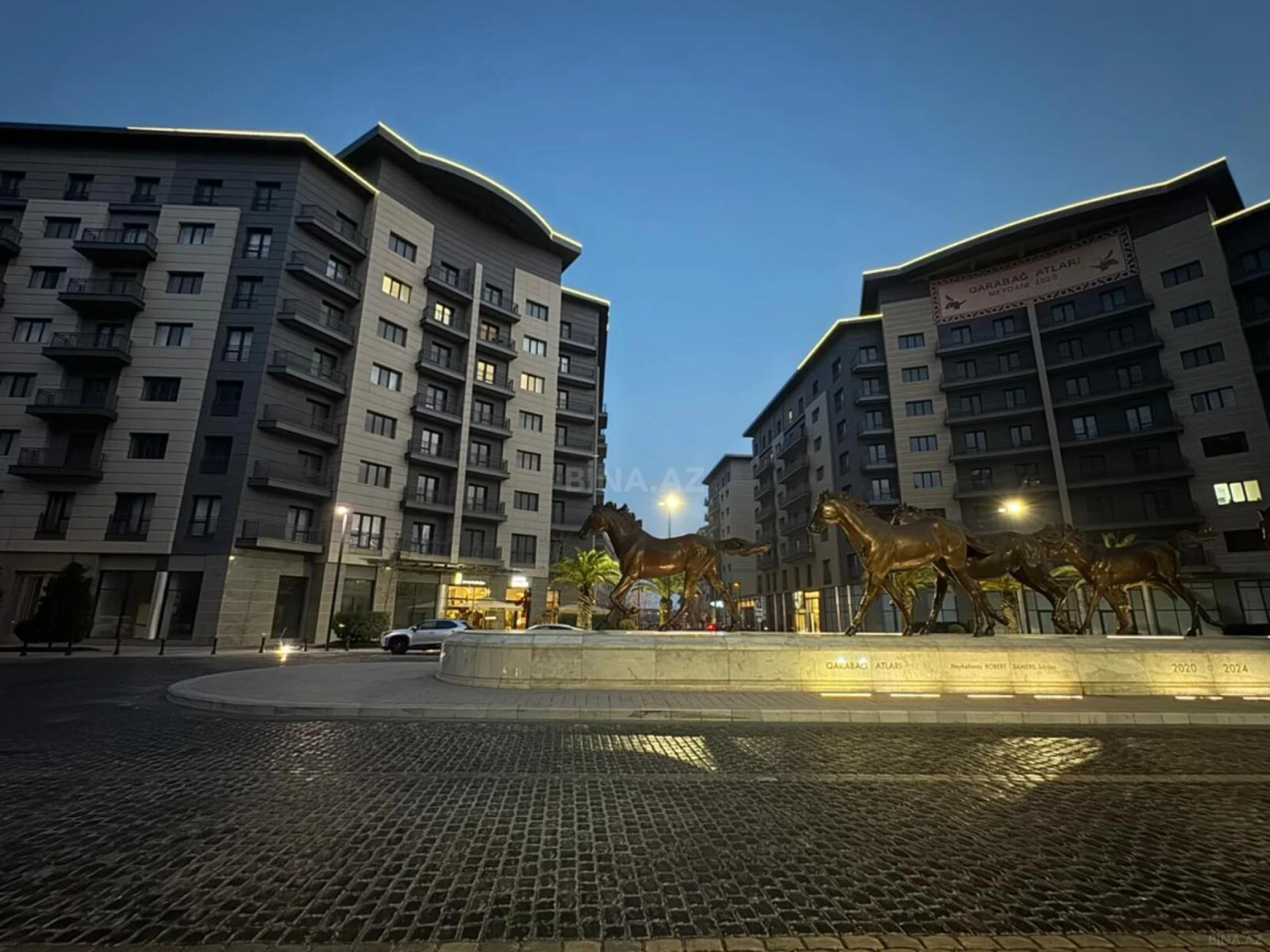 Satılır 3 otaqlı mənzil 113 m²