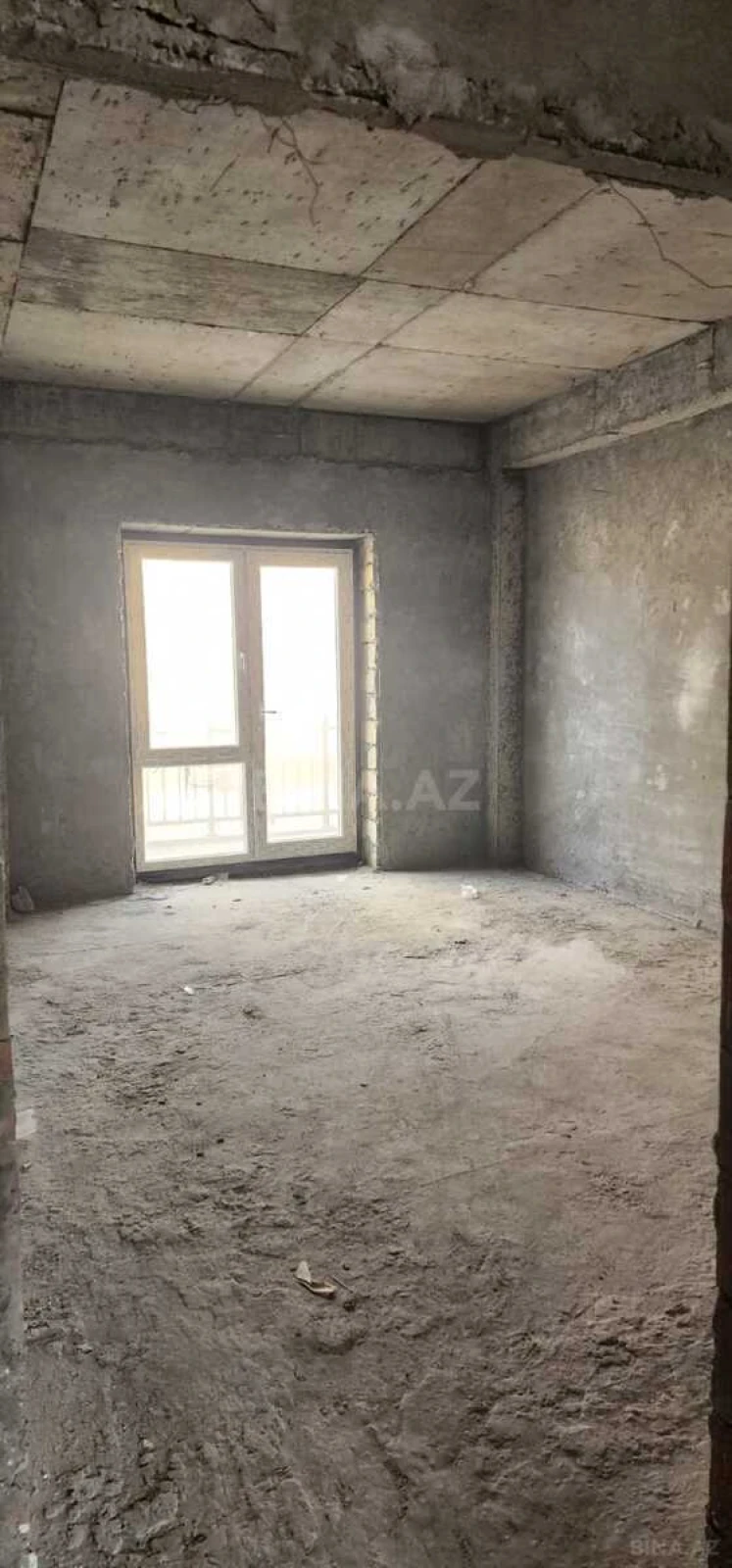 Satılır 3 otaqlı mənzil 113 m²