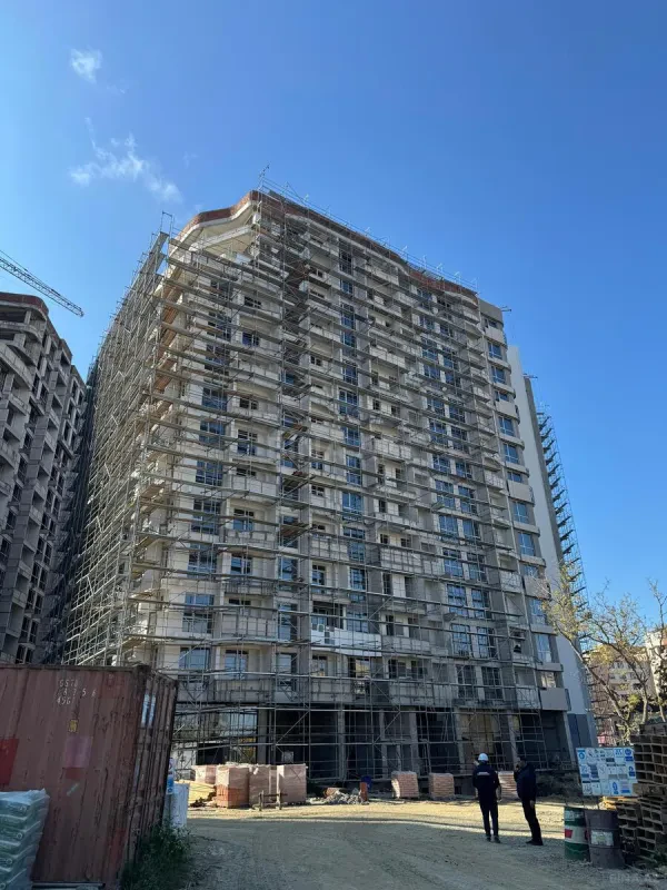 Satılır 1 otaqlı mənzil 61 m²