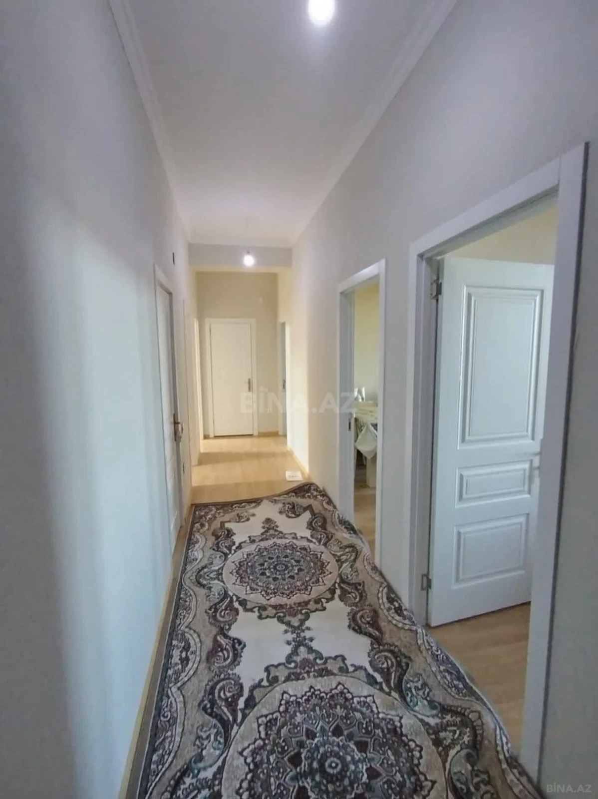 Satılır 4 otaqlı mənzil 110 m²