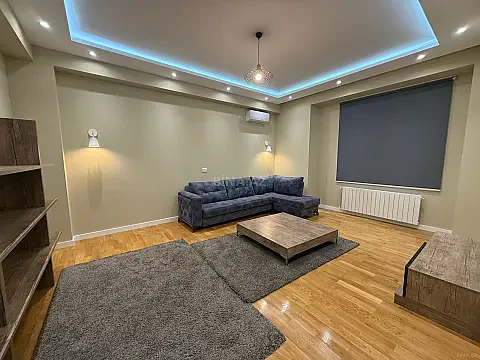 Kirayə verilir 3 otaqlı mənzil 120 m²