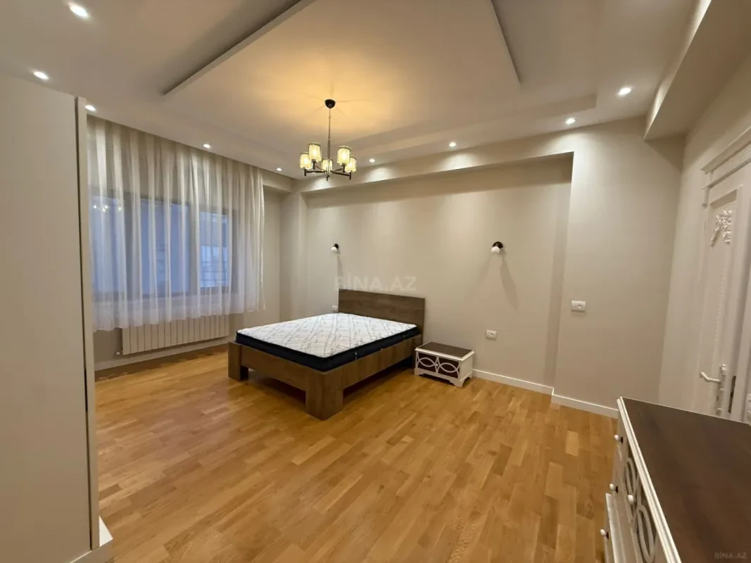 Kirayə verilir 3 otaqlı mənzil 120 m²