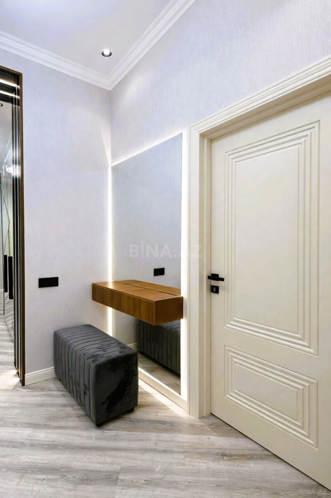 Satılır 3 otaqlı mənzil 110 m²