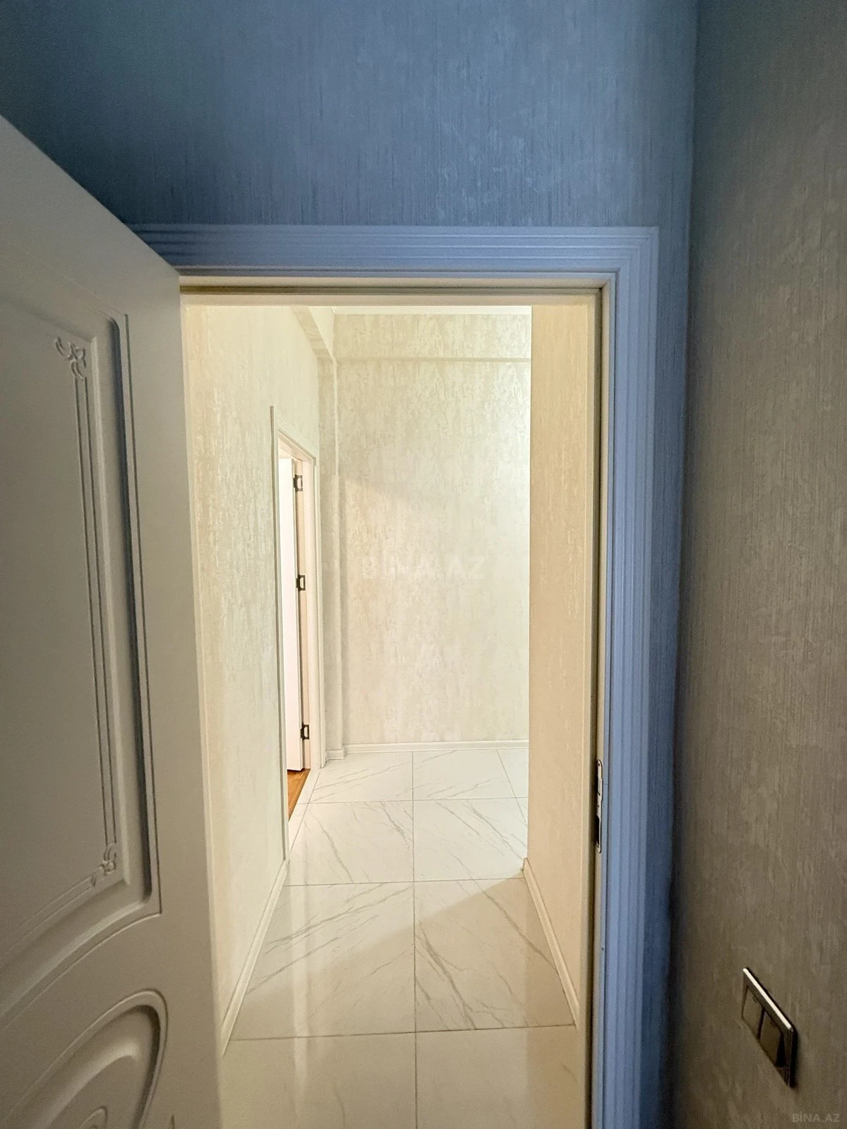 Satılır 2 otaqlı mənzil 70 m²