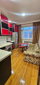 Satılır 2 otaqlı mənzil 78 m²