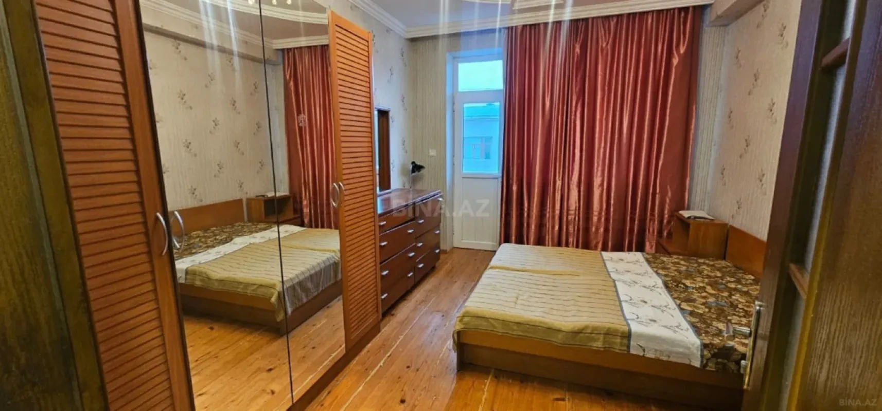 Satılır 2 otaqlı mənzil 78 m²