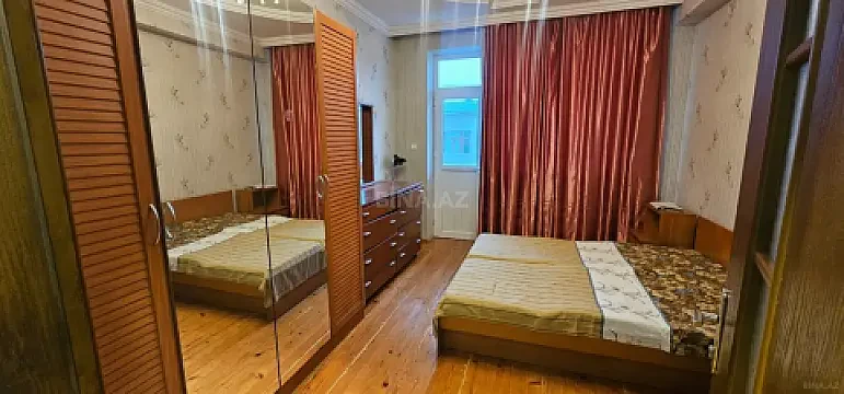 Satılır 2 otaqlı mənzil 78 m²