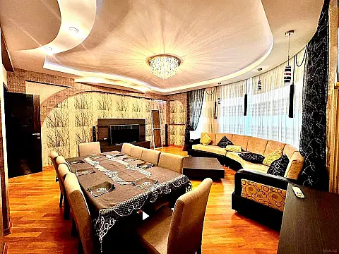 Satılır 3 otaqlı mənzil 150.5 m²