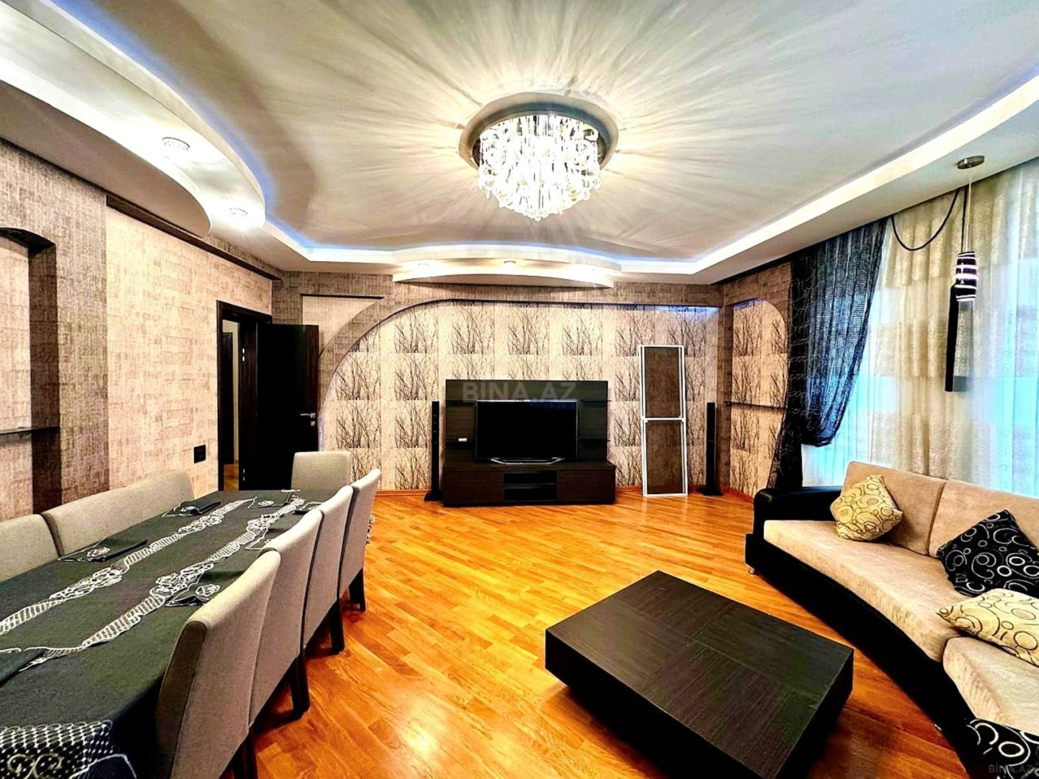 Satılır 3 otaqlı mənzil 150.5 m²