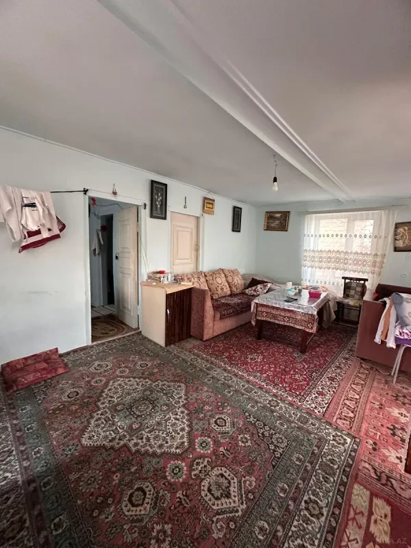 Satılır 6 otaqlı həyət evi 308 m²