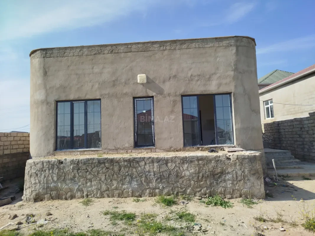 Satılır 3 otaqlı həyət evi 100 m²