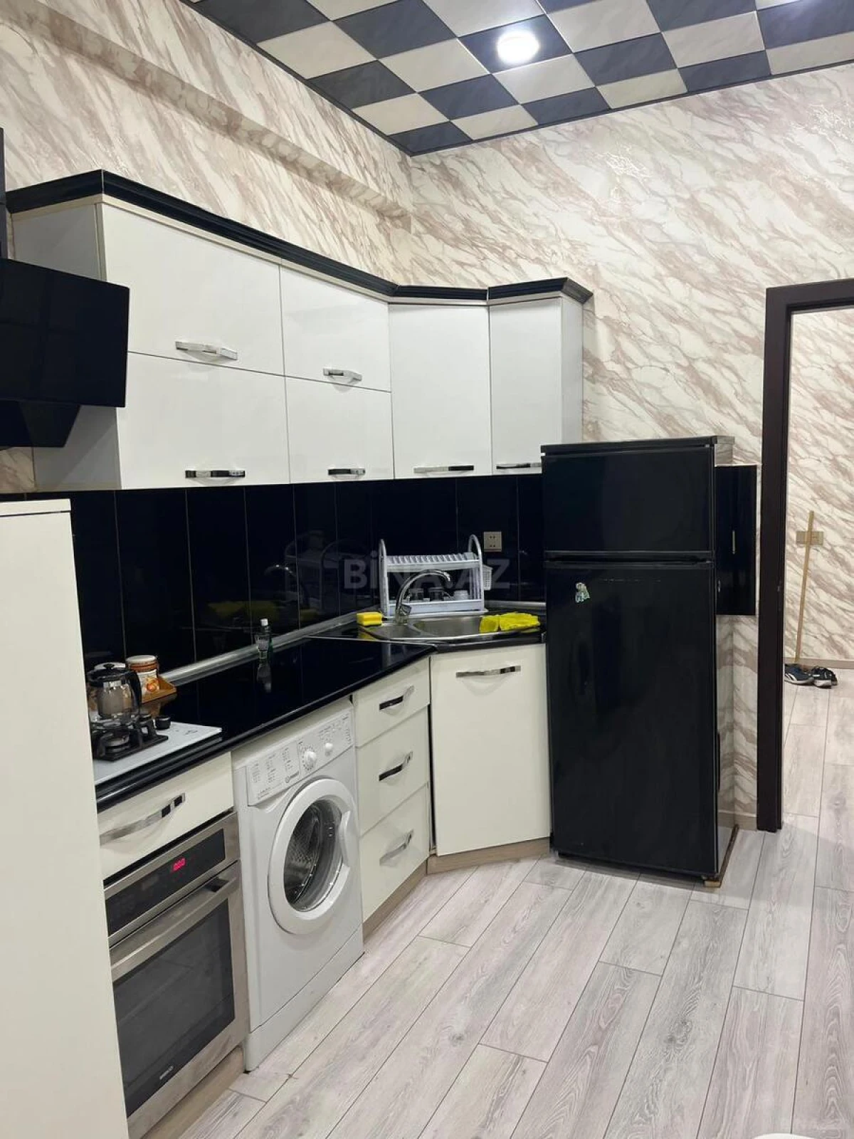 Kirayə verilir 3 otaqlı mənzil 110 m²