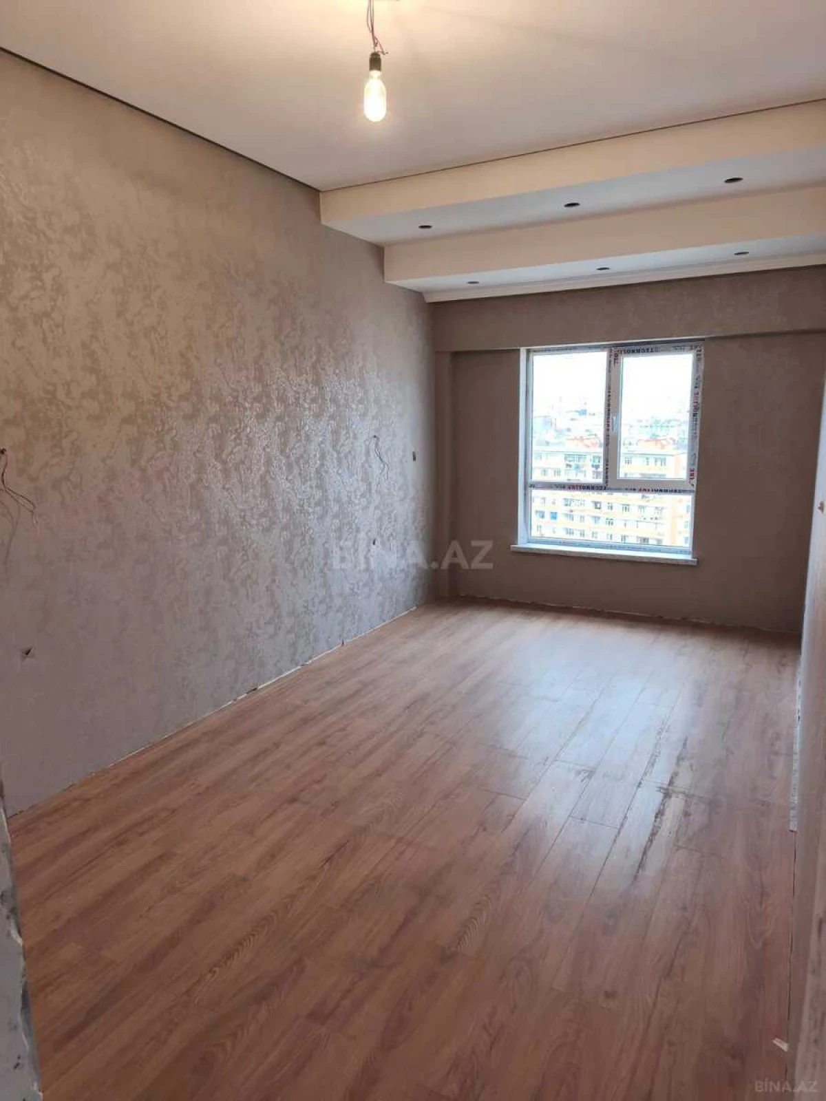 Satılır 3 otaqlı mənzil 60 m²