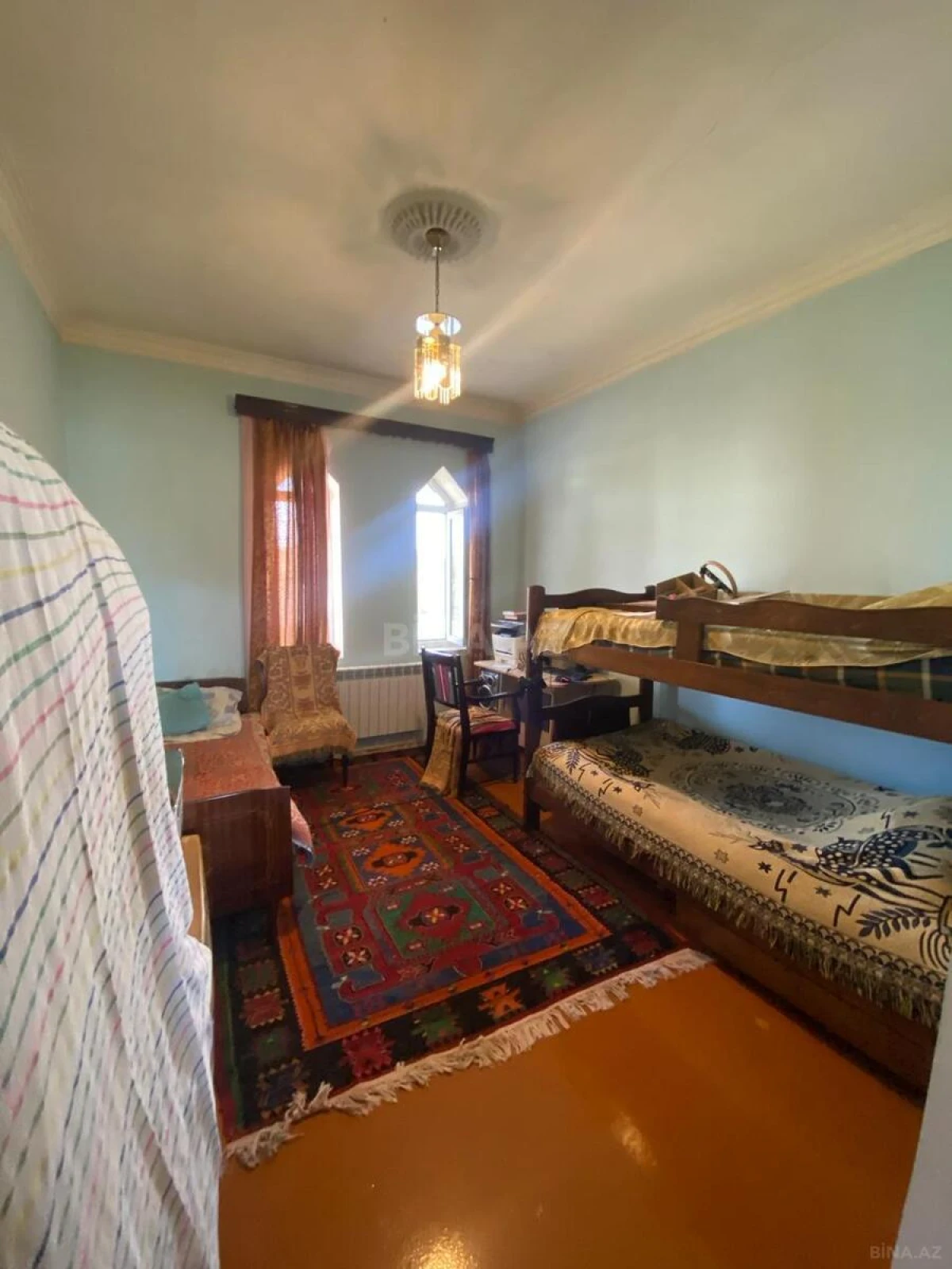 Satılır 8 otaqlı mənzil 360 m²