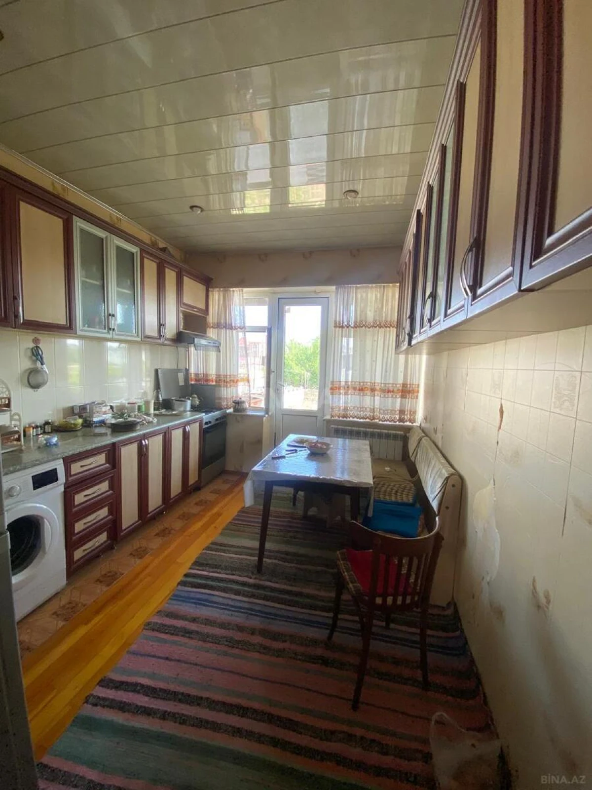 Satılır 8 otaqlı mənzil 360 m²