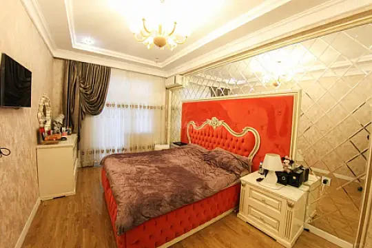 Satılır 3 otaqlı mənzil 120 m²